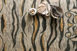 Feroz Silver Tiger Rug By Justina Blakeney® X Loloi -home decoration FEROFER 01SI00 roomscene 2