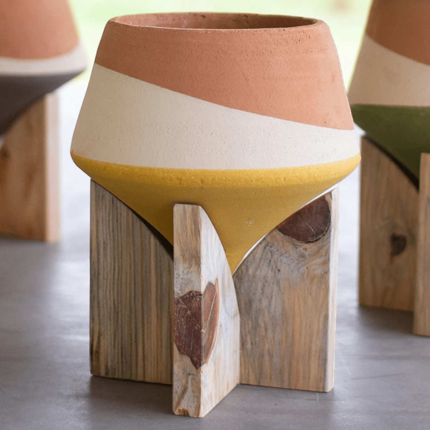 Alaia Dipped Clay Vase & Stand - Set Of 3 4 Alaia Dipped Clay Vase & Stand - Set Of 3 - Image 2