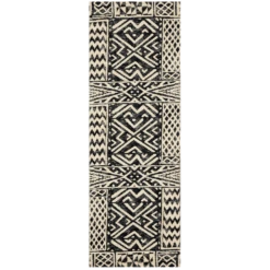 Miki Black Rug 7 Miki Black Rug -home decoration MIKAMIK 13IVBL alternate 3 PhotoRoom