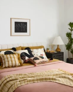 Garden Bed Pillow By Justina Blakeney® X Loloi 11 Garden Bed Pillow By Justina Blakeney® X Loloi -home decoration P282PJB0030MSTDPIL1 roomscene 2