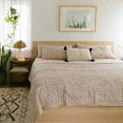 Abrazo Quilt Set By Jungalow® -home decoration abrazo