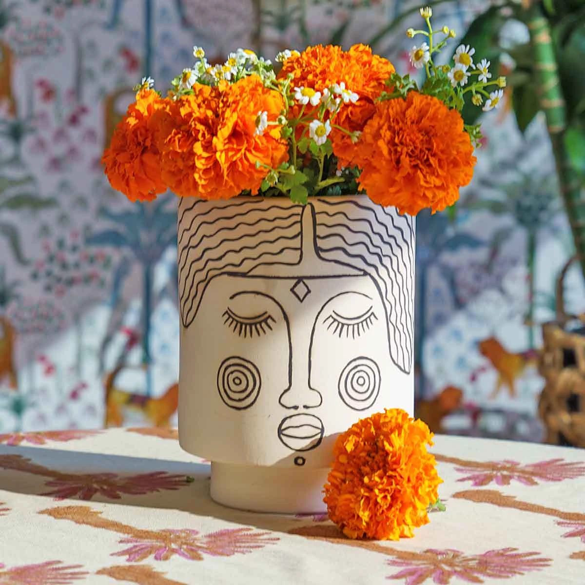 Agatha Kaya Face Vase By Justina Blakeney™ 3 Agatha Kaya Face Vase By Justina Blakeney™